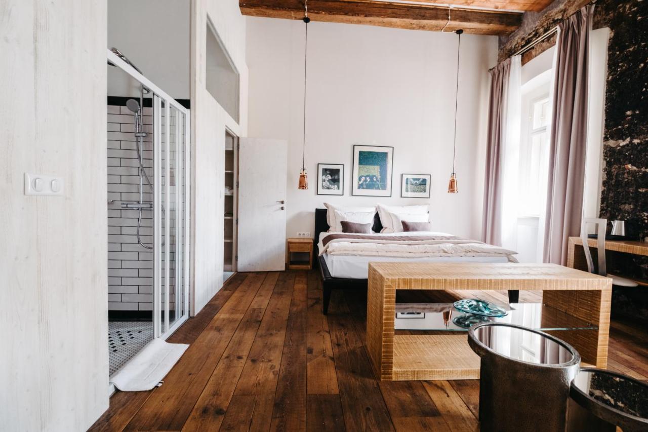 Boutique Hotel Corso Řevnice Buitenkant foto