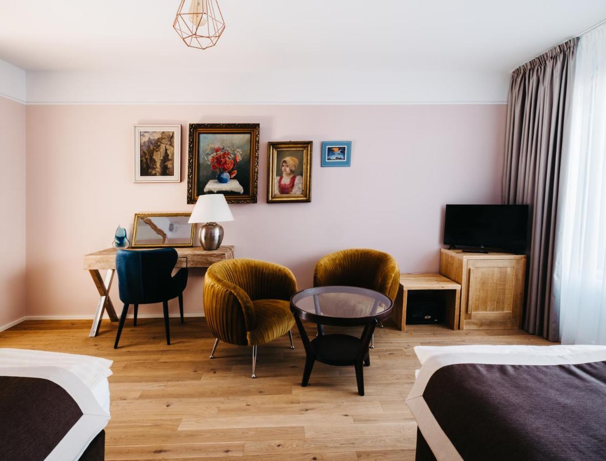 Boutique Hotel Corso Řevnice Buitenkant foto